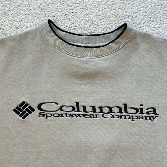 Rare Vintage 90s Columbia Thick Essential Embroidered Crewneck Sweatshirt - Picture 3 of 6